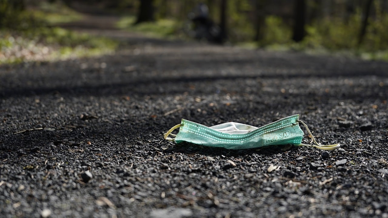 Dr. Rafael Maese, delegado del Sindicato Médico de Málaga: "No hay que generalizar el uso de la mascarilla, pero podría dejarse en algunas zonas de los hospitales" Dr. Rafael Maese, delegado del Sindicato Médico de Málaga: "No hay que generalizar el uso de la mascarilla, pero podría dejarse en algunas zonas de los hospitales"