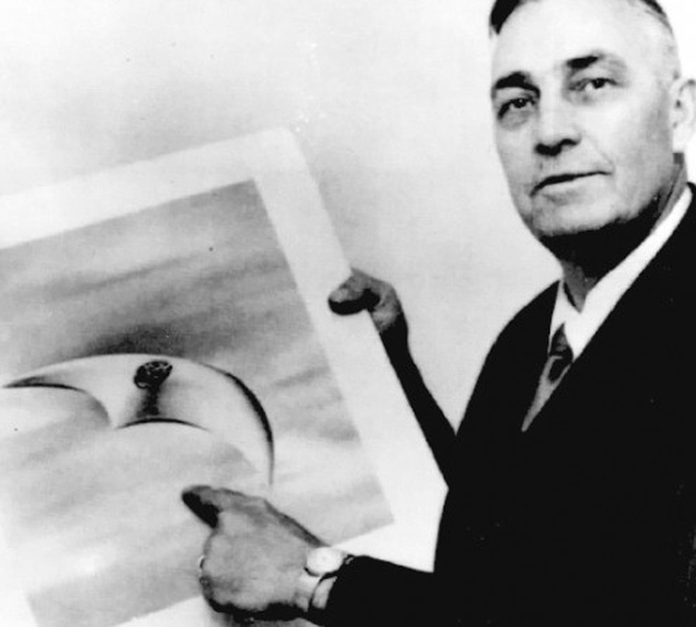 24 de junio de 1947: "Se movían como platillos volantes" 24 de junio de 1947: "Se movían como platillos volantes"