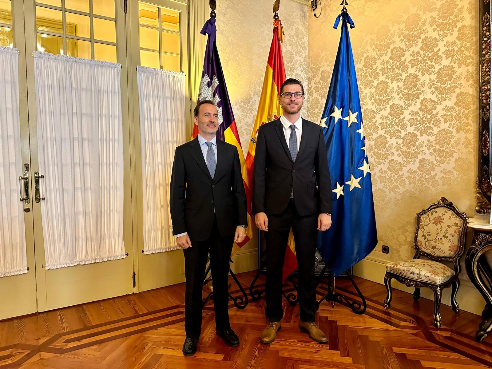 Optimismo en el PP ante las negociaciones con Vox para investir a Marga Prohens Optimismo en el PP ante las negociaciones con Vox para investir a Marga Prohens