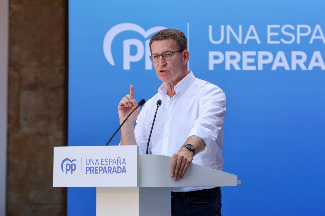 Los pactos con Vox le costaría varios escaños al PP aunque mantendrían la mayoría para gobernar Los pactos con Vox le costaría varios escaños al PP aunque mantendrían la mayoría para gobernar