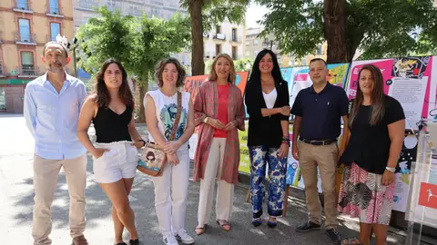 Lorena Orduna ha leído el Manifiesto elaborado por la Mesa de Prevención y Promoción de la Salud. Lorena Orduna ha leído el Manifiesto elaborado por la Mesa de Prevención y Promoción de la Salud.