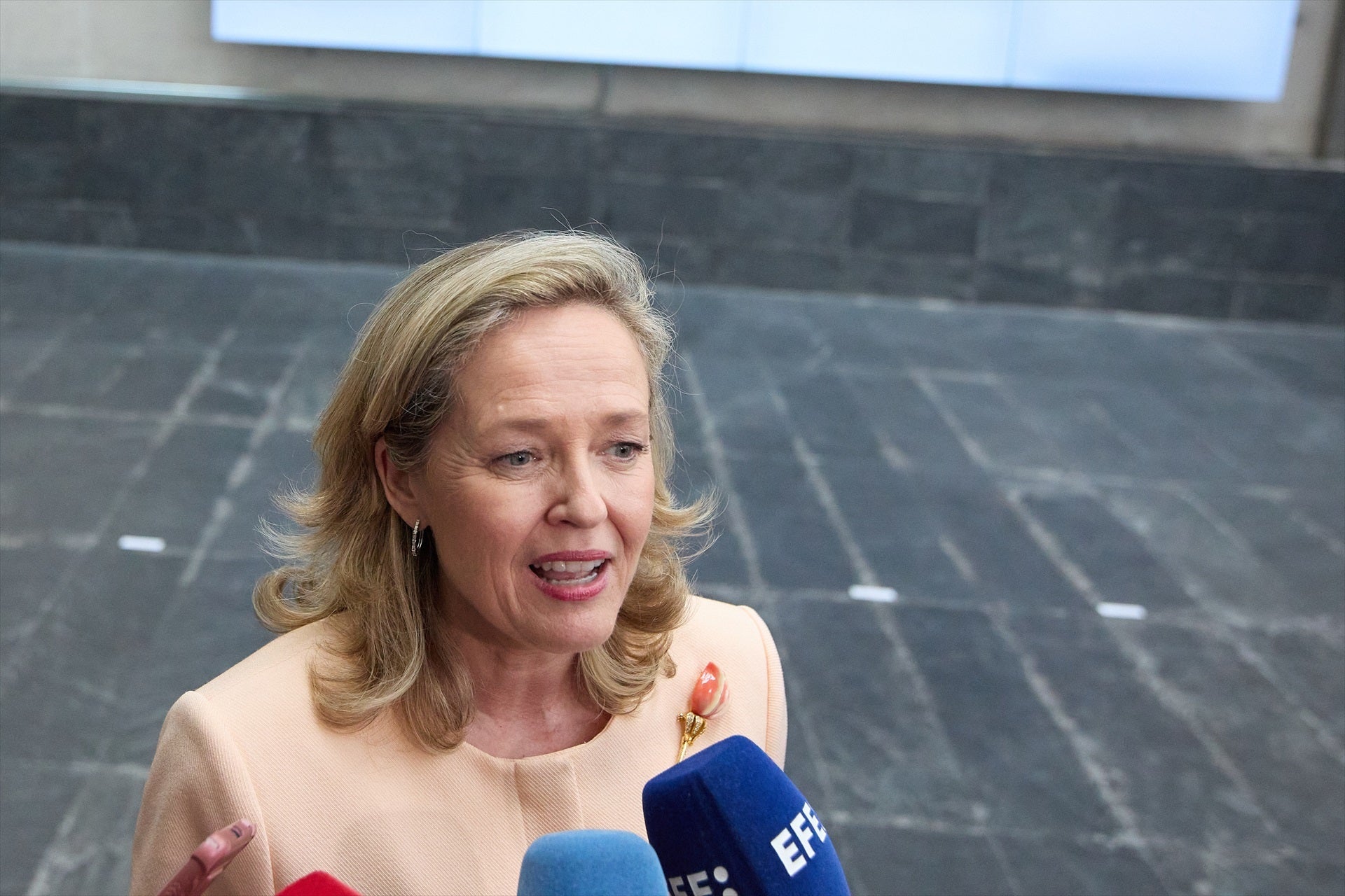 El Gobierno prorrogará la rebaja del IVA a los alimentos y las ayudas al transporte público El Gobierno prorrogará la rebaja del IVA a los alimentos y las ayudas al transporte público