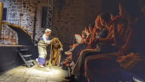 Escena de La Malcasada, que cerró anoche el Festival de Teatro Clásico de Cáceres Escena de La Malcasada, que cerró anoche el Festival de Teatro Clásico de Cáceres