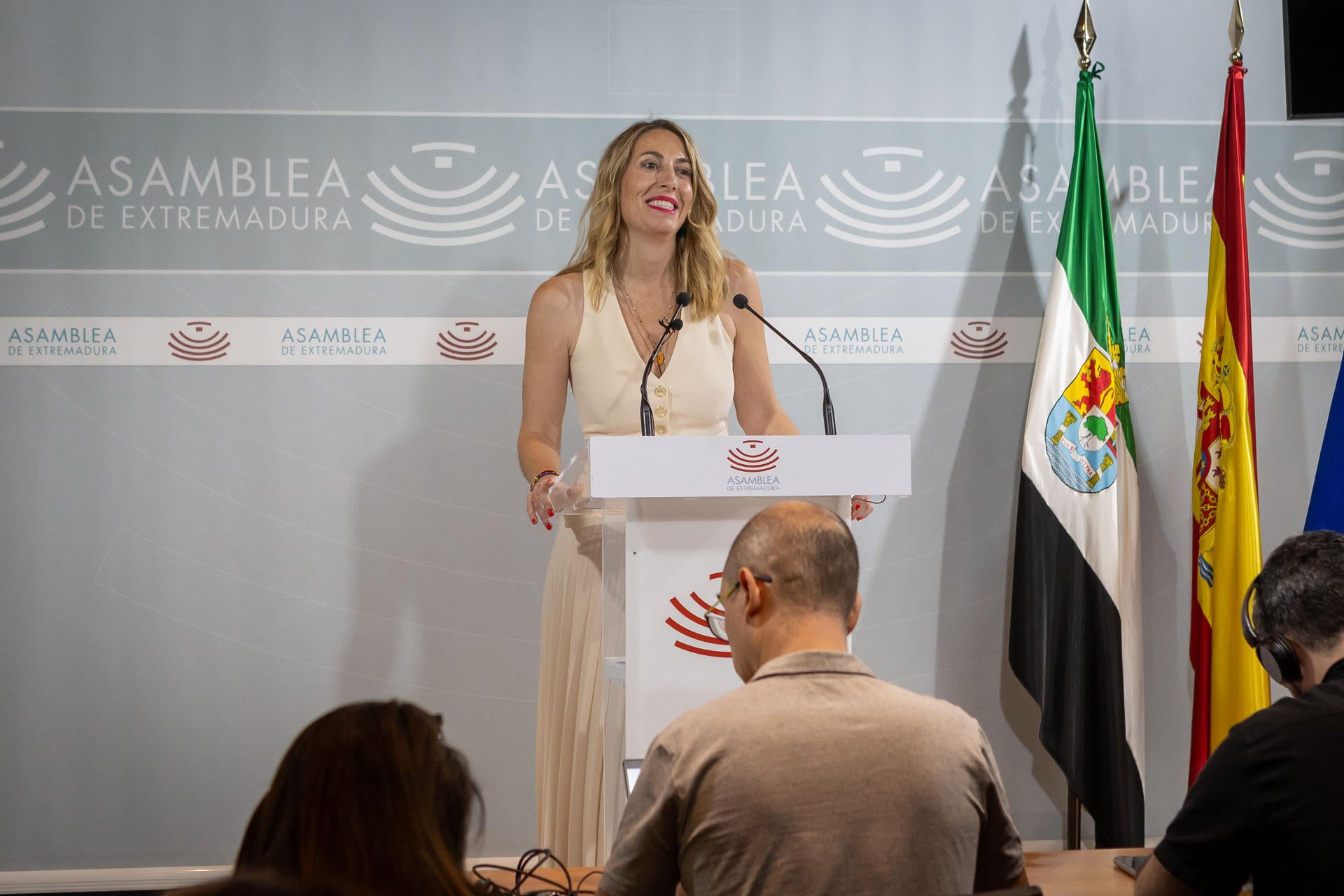 María Guardiola se abre ahora a pactar con Vox en Extremadura María Guardiola se abre ahora a pactar con Vox en Extremadura