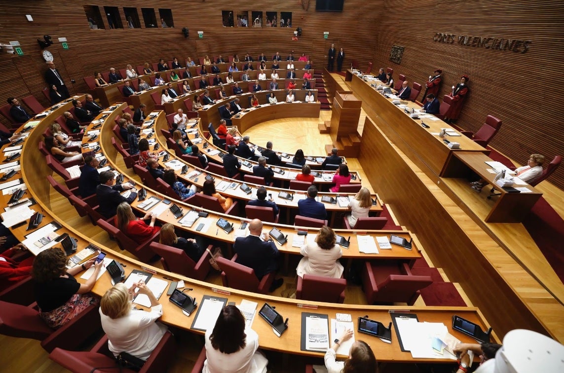 Sorpresa en Les Corts: Compromís estará en la Mesa tras recibir su candidata los votos de diputados del PP Sorpresa en Les Corts: Compromís estará en la Mesa tras recibir su candidata los votos de diputados del PP