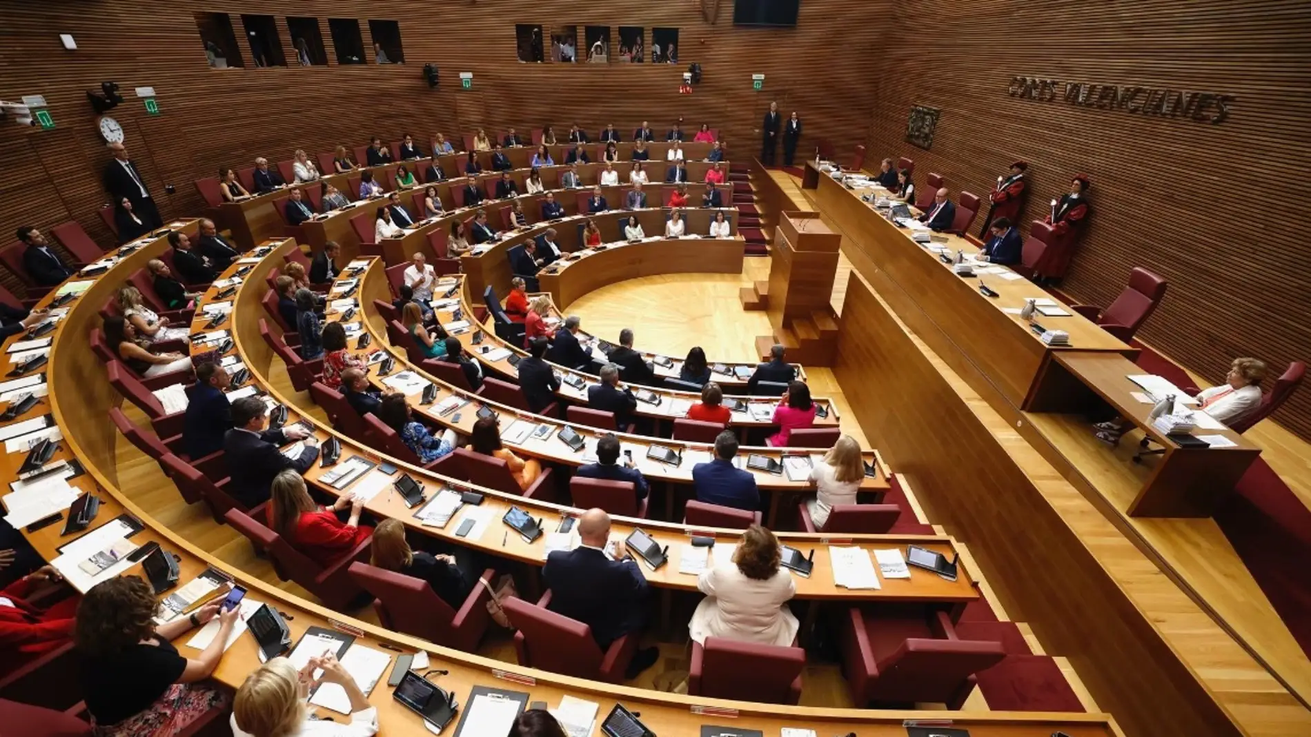 Sesión constitutiva de la XI legislatura de Les Corts Valencianes.
