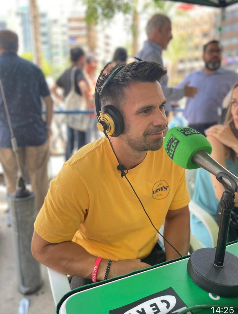 Luis Villanueva, CEO de Webpositer, advierte del riesgo de las redes sociales sin control entre los más jóvenes Luis Villanueva, CEO de Webpositer, advierte del riesgo de las redes sociales sin control entre los más jóvenes