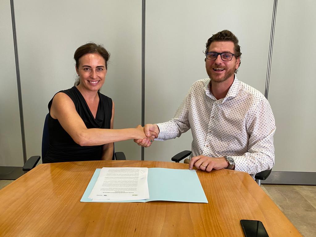 Vox rechaza su pulso con el PP pero mantiene su ley lingüística en Baleares Vox rechaza su pulso con el PP pero mantiene su ley lingüística en Baleares