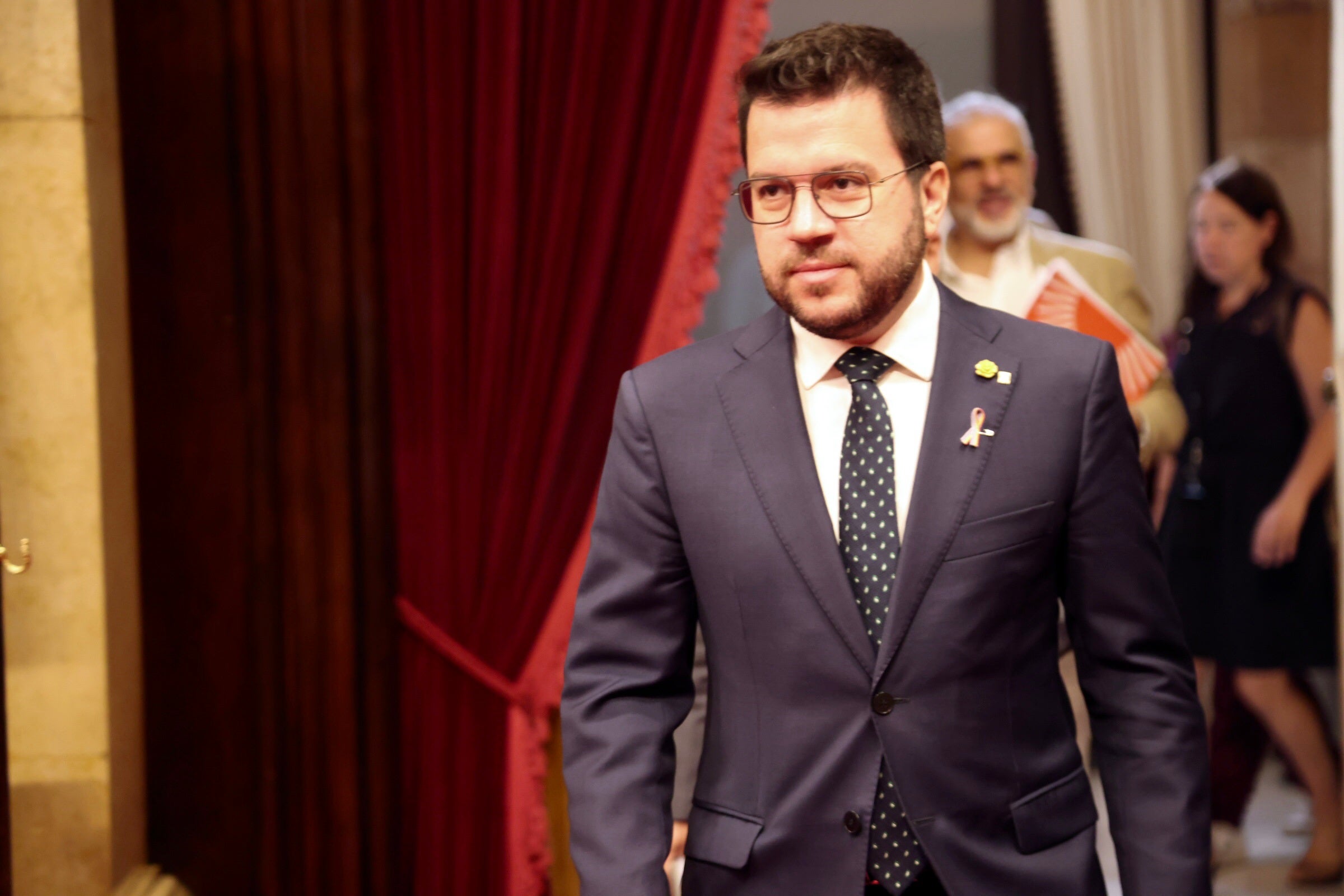 Aragonès planteja a Junts un "acord mínim programàtic" per al 23-J Aragonès planteja a Junts un "acord mínim programàtic" per al 23-J