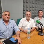 Tertulia de verano en Onda Cero Vega Baja con Pepe Ruiz, Paco Culiañez y Antonio Navarro Tertulia de verano en Onda Cero Vega Baja con Pepe Ruiz, Paco Culiañez y Antonio Navarro