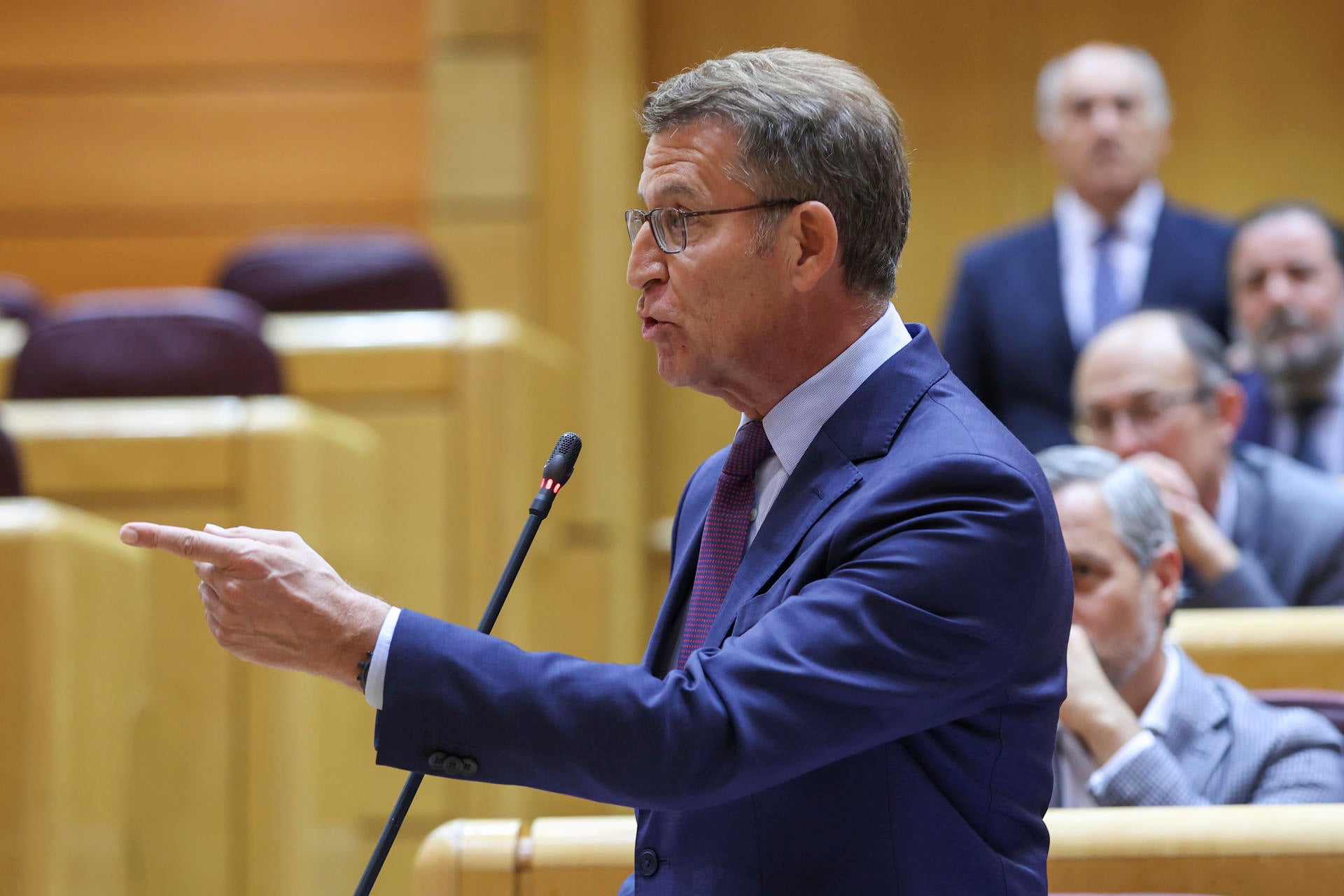 El PP no participará en el debate a cuatro de RTVE y reitera la disposición de Feijóo de ir al de siete El PP no participará en el debate a cuatro de RTVE y reitera la disposición de Feijóo de ir al de siete