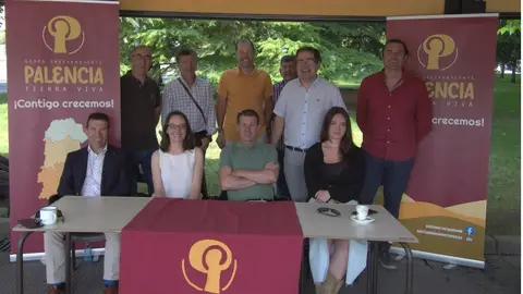 Palencia Tierra Viva se postula como alternativa a los grandes partidos para defender los intereses de nuestra provincia en Madrid .