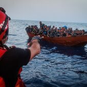 Rescate de migrantes por el Aita Mari en aguas de Lampedusa el pasado 22 de junio