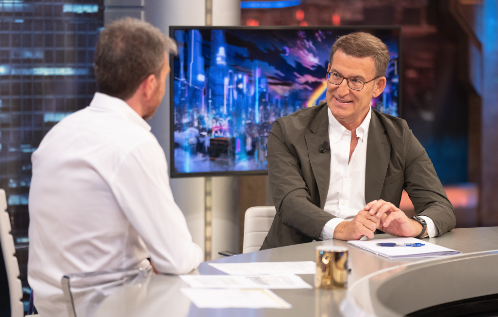 Núñez Feijóo ganó en audiencia a Pedro Sánchez en su entrevista en 'El Hormiguero' Núñez Feijóo ganó en audiencia a Pedro Sánchez en su entrevista en 'El Hormiguero'