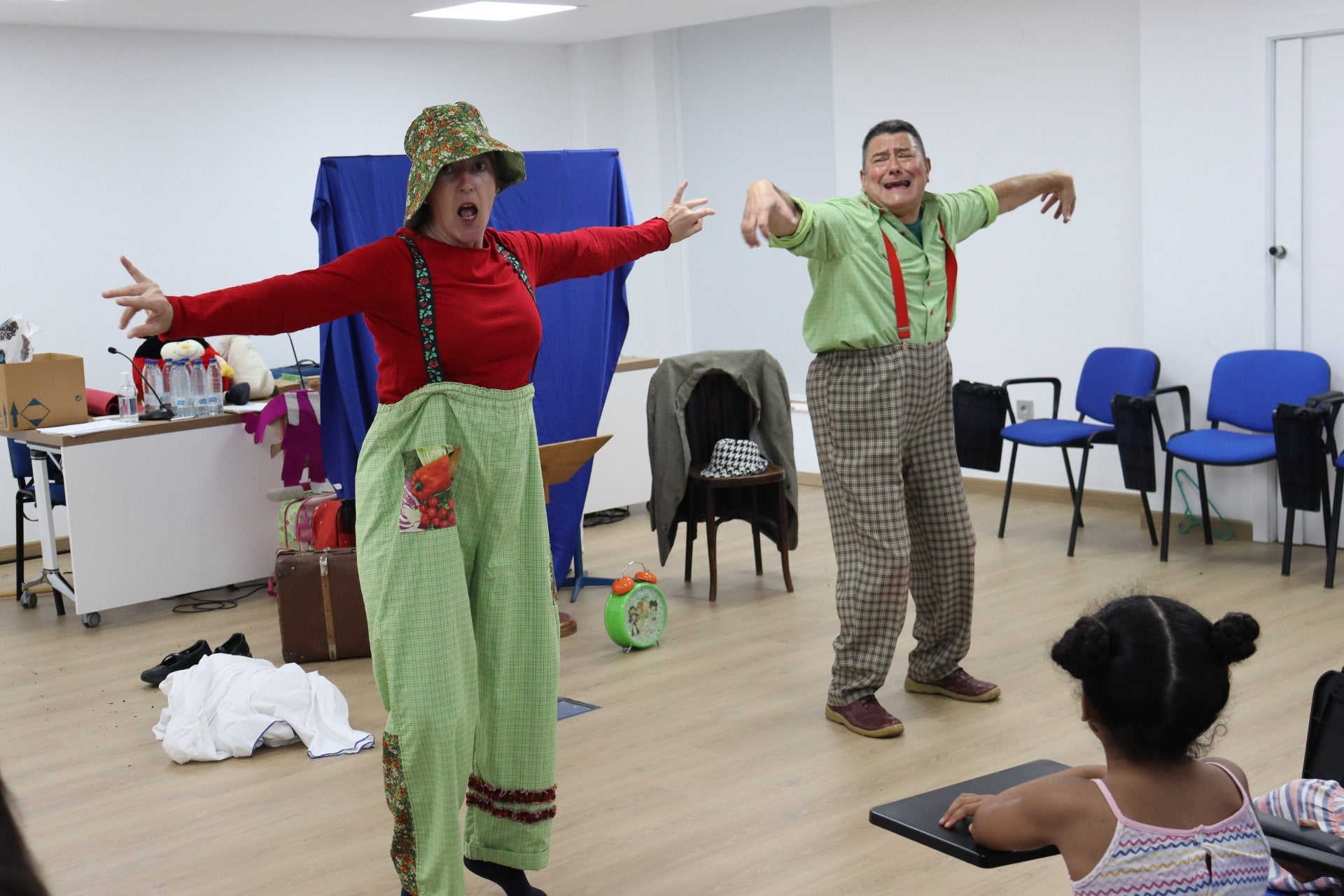 Los niños con dermatitis y sus padres se forman y se divierten en el Hospital General de Alicante Los niños con dermatitis y sus padres se forman y se divierten en el Hospital General de Alicante