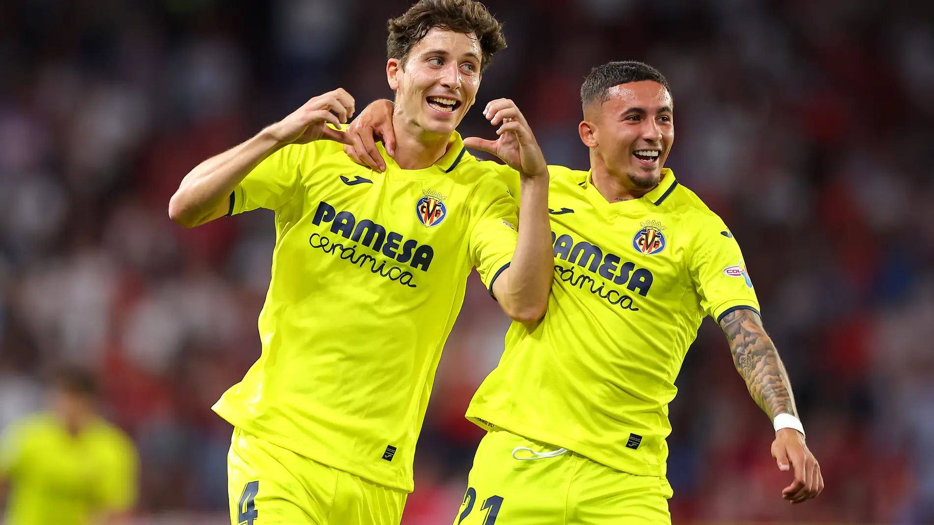  Villarreal y Aston Villa ultiman el traspaso de Pau Torres