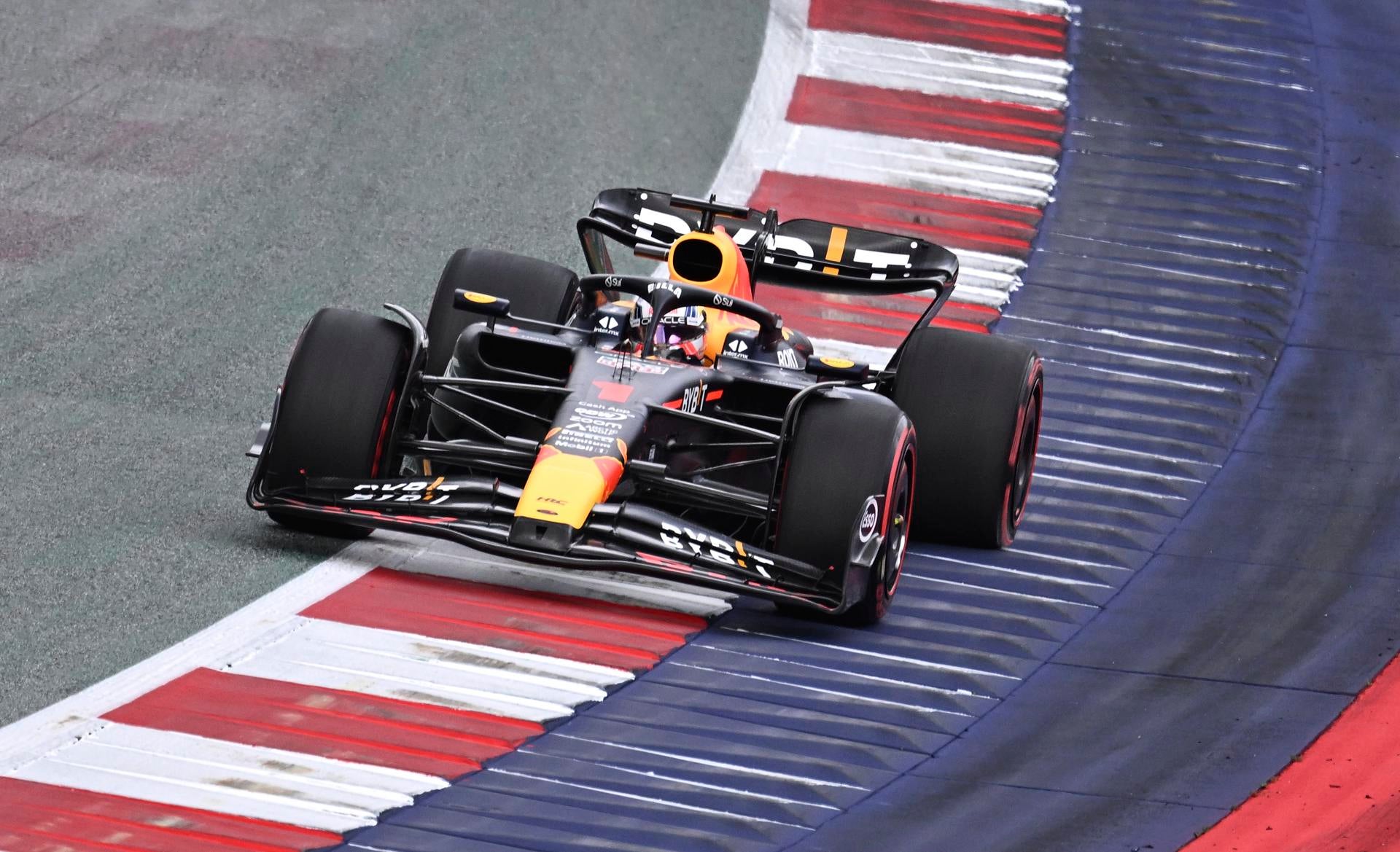 Verstappen logra la pole en Austria con Sainz tercero y Alonso séptimo Verstappen logra la pole en Austria con Sainz tercero y Alonso séptimo