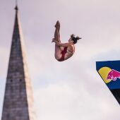 Celia Fernández: "salto desde diecisiete metros de altura, aunque sufro vértigo"