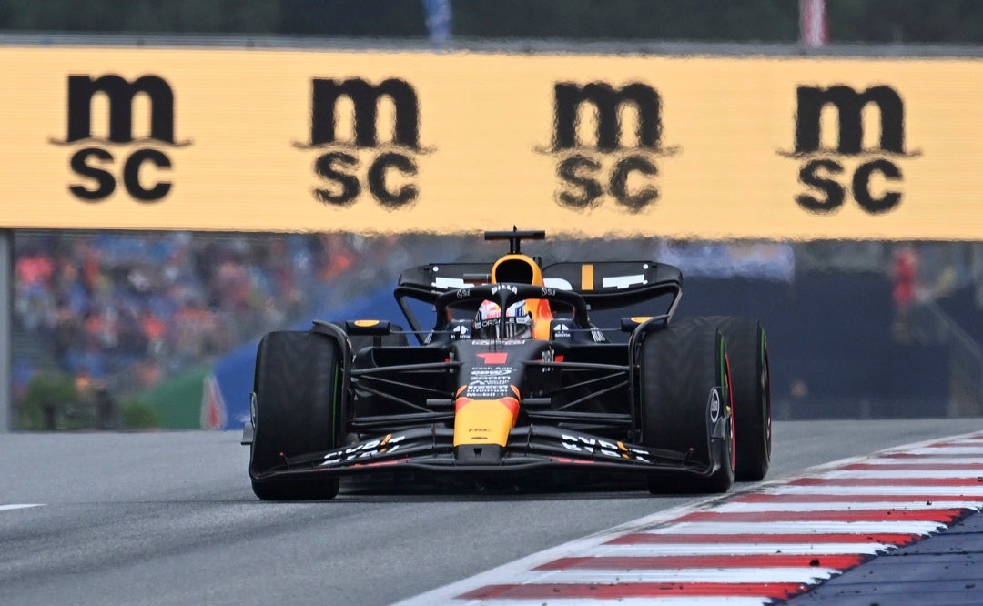 Verstappen gana el sprint de Austria por delante de 'Checo' y de Sainz Verstappen gana el sprint de Austria por delante de 'Checo' y de Sainz
