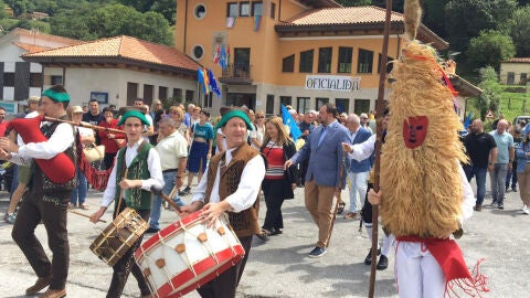 Adri&aacute;n Barb&oacute;n en Bimenes