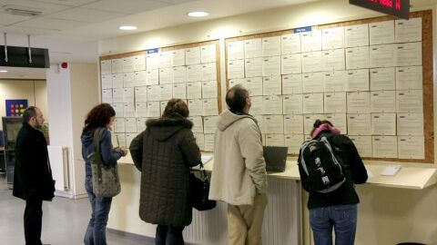 El paro se reduce en junio en 50.268 personas y baja a m&iacute;nimos desde 2008