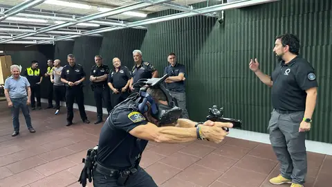 realidad virtual en práctica de tiro de la Policía local realidad virtual en práctica de tiro de la Policía local