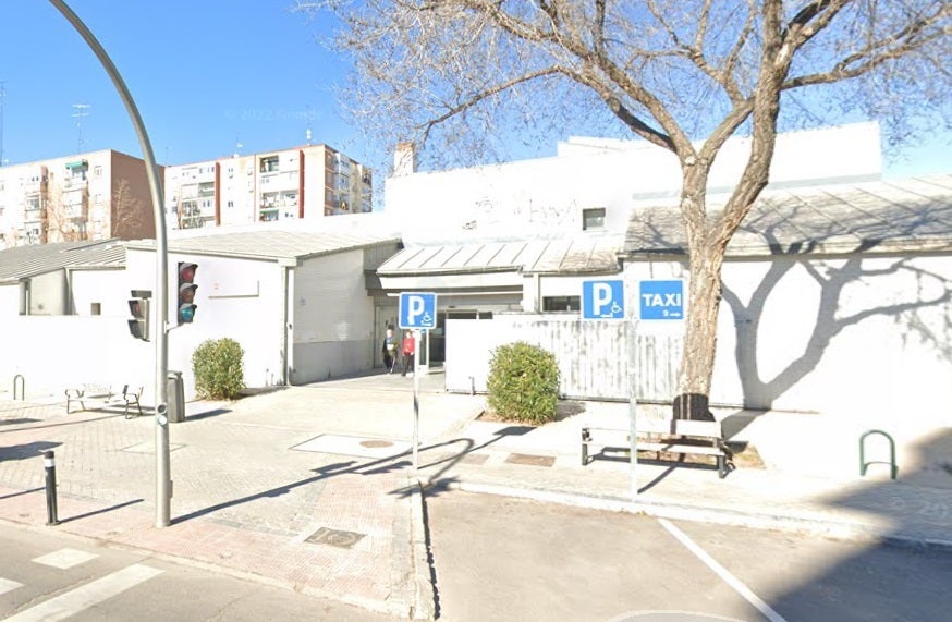 Detenido un hombre tras entrar por la noche a un centro de salud y tomarse todos los yogures y varios fármacos Detenido un hombre tras entrar por la noche a un centro de salud y tomarse todos los yogures y varios fármacos