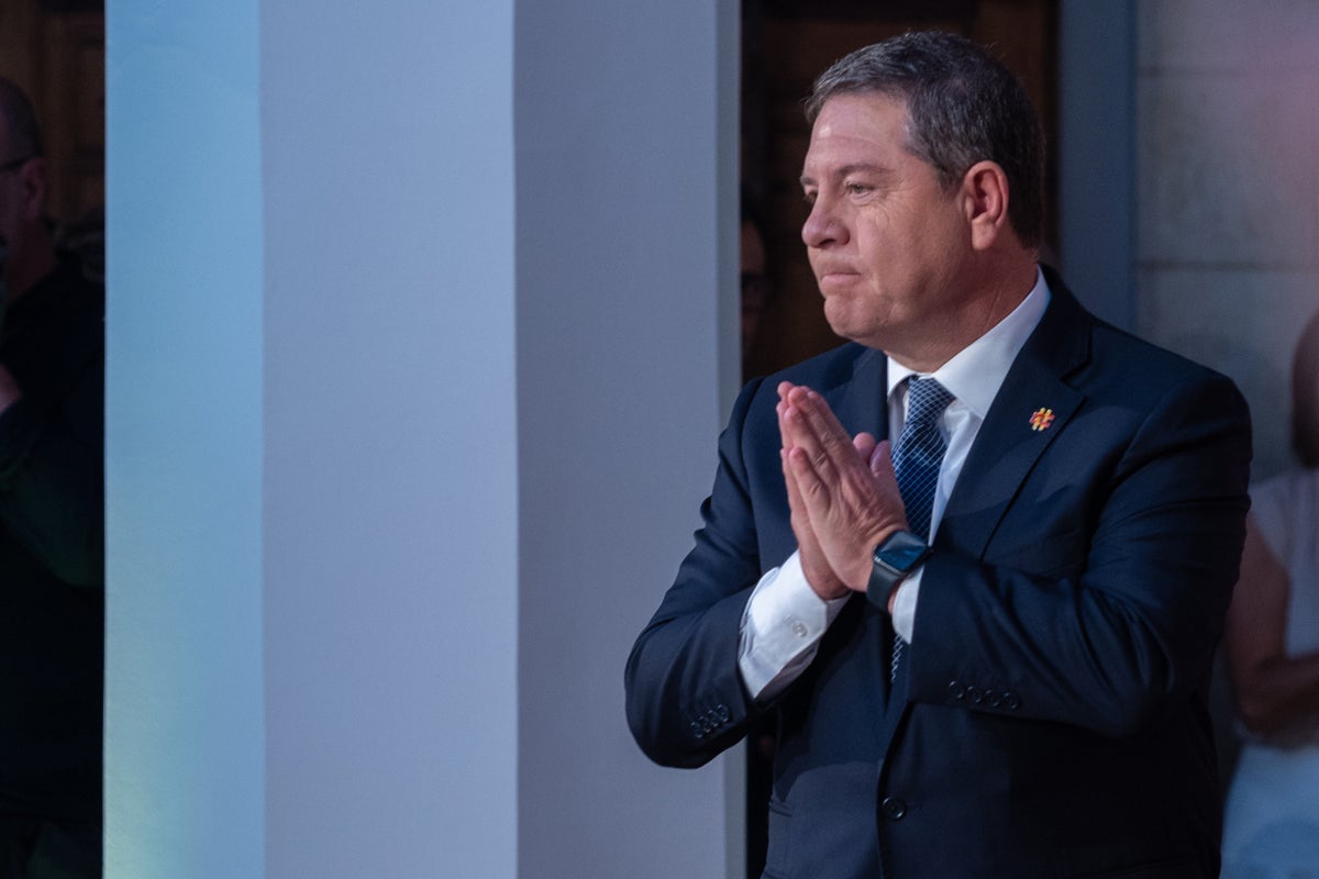 García-Page jura como presidente de Castilla-La Mancha para una tercera legislatura García-Page jura como presidente de Castilla-La Mancha para una tercera legislatura
