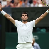 Carlos Alcaraz doblega a Nicolás Jarry y se mete en los octavos de final de Wimbledon Carlos Alcaraz doblega a Nicolás Jarry y se mete en los octavos de final de Wimbledon