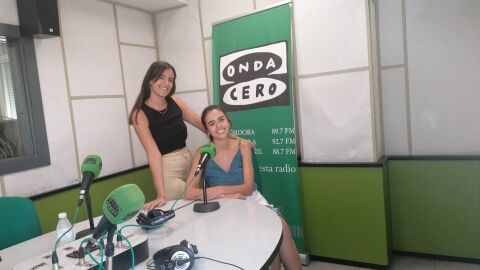 J&oacute;venes
