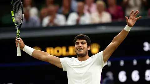 Alcaraz se rehace para fulminar a Berretini y alcanzar los cuartos Alcaraz se rehace para fulminar a Berretini y alcanzar los cuartos