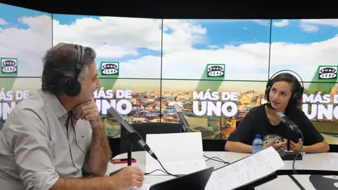 Patricia Aguilar con Carlos Alsina en 'Más de uno' Patricia Aguilar con Carlos Alsina en 'Más de uno'