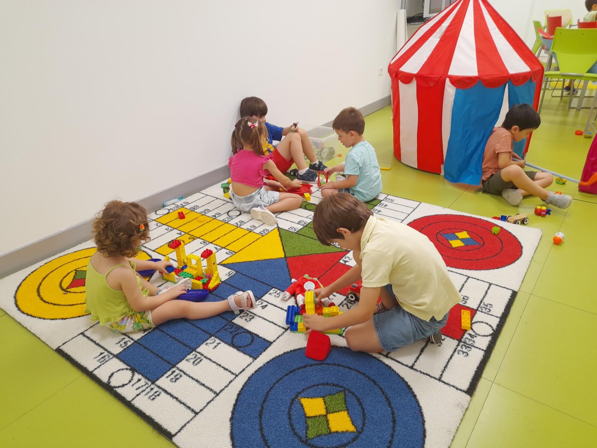 Ingeteam da un paso más en materia de conciliación e inaugura su propia Escuela de Verano en Albacete Ingeteam da un paso más en materia de conciliación e inaugura su propia Escuela de Verano en Albacete