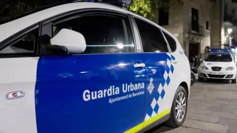 Els representants de la Guàrdia Urbana de Barcelona volen reunir-se amb el nou alcalde Els representants de la Guàrdia Urbana de Barcelona volen reunir-se amb el nou alcalde