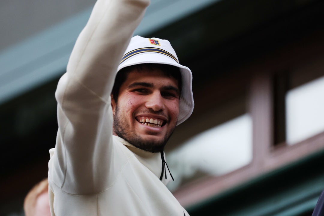 Carlos Alcaraz, tras ganar Wimbledon: "Volveré a Murcia a sentirme un chico normal de nuevo" Carlos Alcaraz, tras ganar Wimbledon: "Volveré a Murcia a sentirme un chico normal de nuevo"