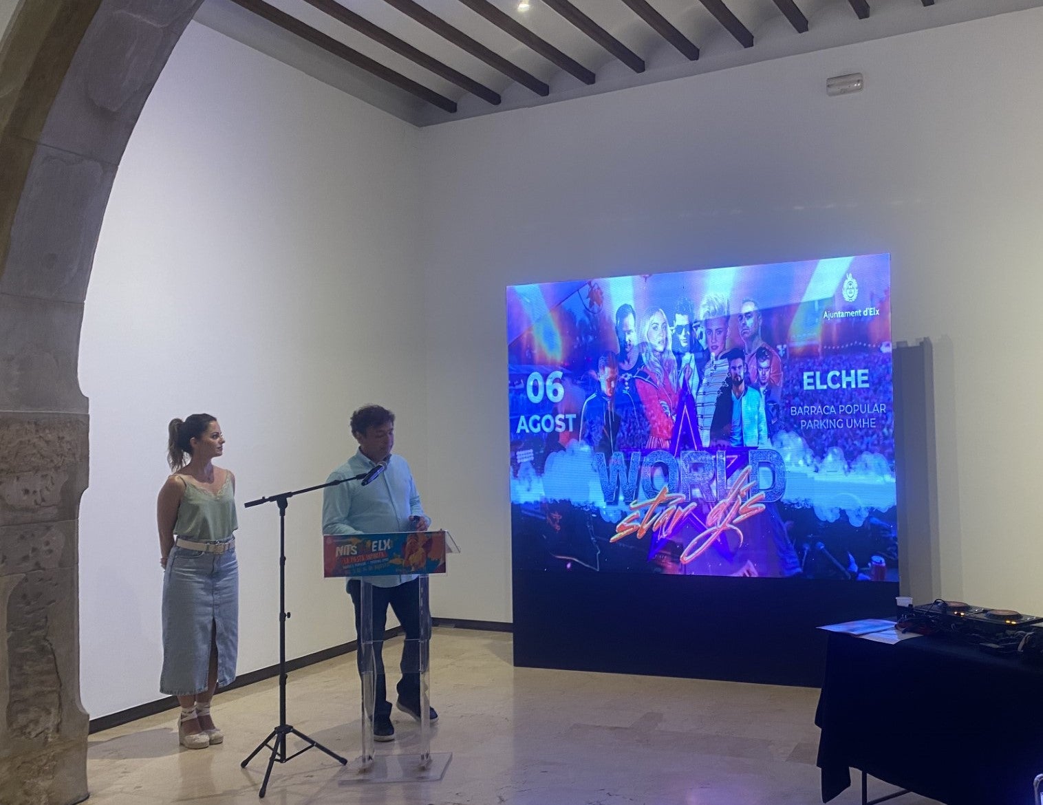 Las actuaciones de Omar Montes, Luis Fonsi y Malú en Elche serán de pago; Rosario Flores, el Mägo de Oz y Vicco serán gratis Las actuaciones de Omar Montes, Luis Fonsi y Malú en Elche serán de pago; Rosario Flores, el Mägo de Oz y Vicco serán gratis