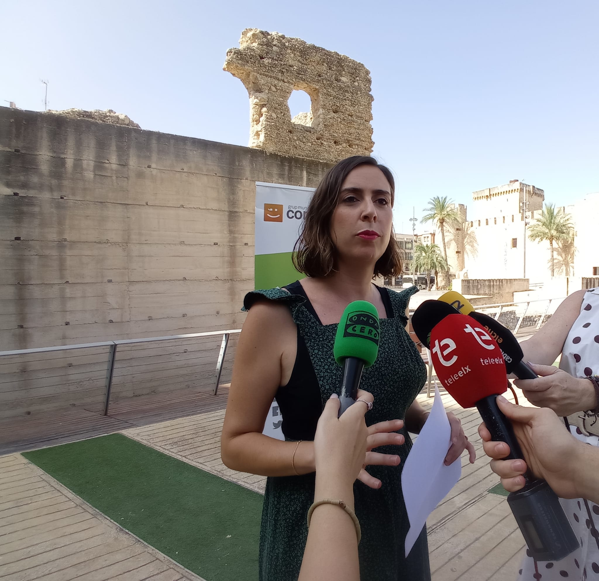 Compromís pide una mayor participación para que las asociaciones de los distritos en Elche formen parte de la gestión de los barrios y pedanías Compromís pide una mayor participación para que las asociaciones de los distritos en Elche formen parte de la gestión de los barrios y pedanías