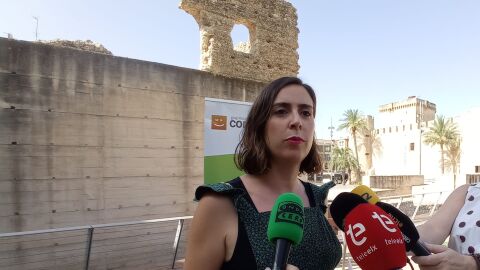 Esther D&iacute;ez, portavoz de Comprom&iacute;s per Elx en una rueda de prensa.