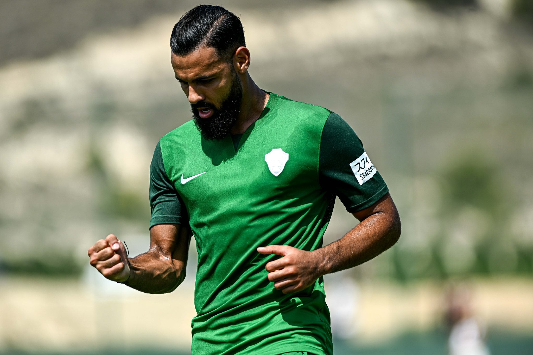 La opción de un tercer delantero para el Elche abre la puerta de salida a Mourad La opción de un tercer delantero para el Elche abre la puerta de salida a Mourad