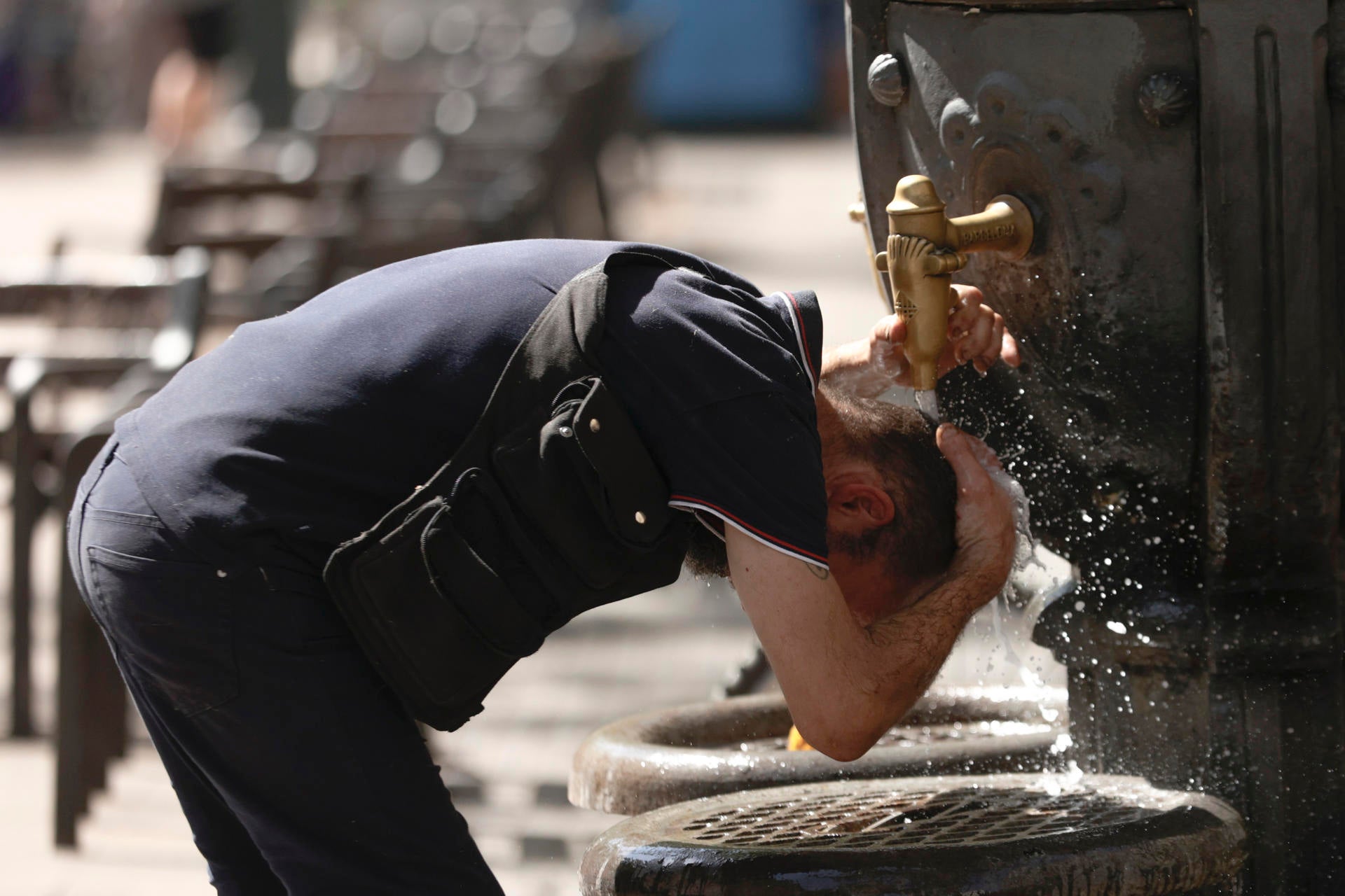 La ola de calor empieza a remitir aunque se activan avisos de nivel rojo en 9 comunidades La ola de calor empieza a remitir aunque se activan avisos de nivel rojo en 9 comunidades