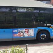 La campaña de Falange en autobuses de la EMT con el rostro de Primo de Rivera