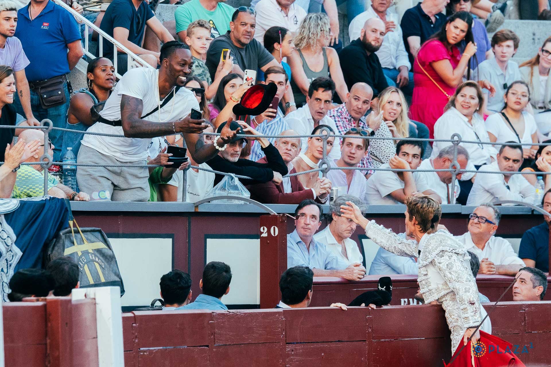 Onda Ruedo 5x15 | Borja Jiménez: "Quedará para la historia como el primer brindis que recibió Howard" Onda Ruedo 5x15 | Borja Jiménez: "Quedará para la historia como el primer brindis que recibió Howard"