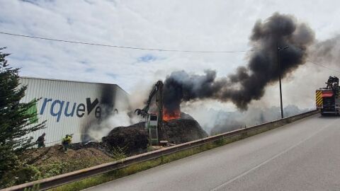 Controlado por los bomberos