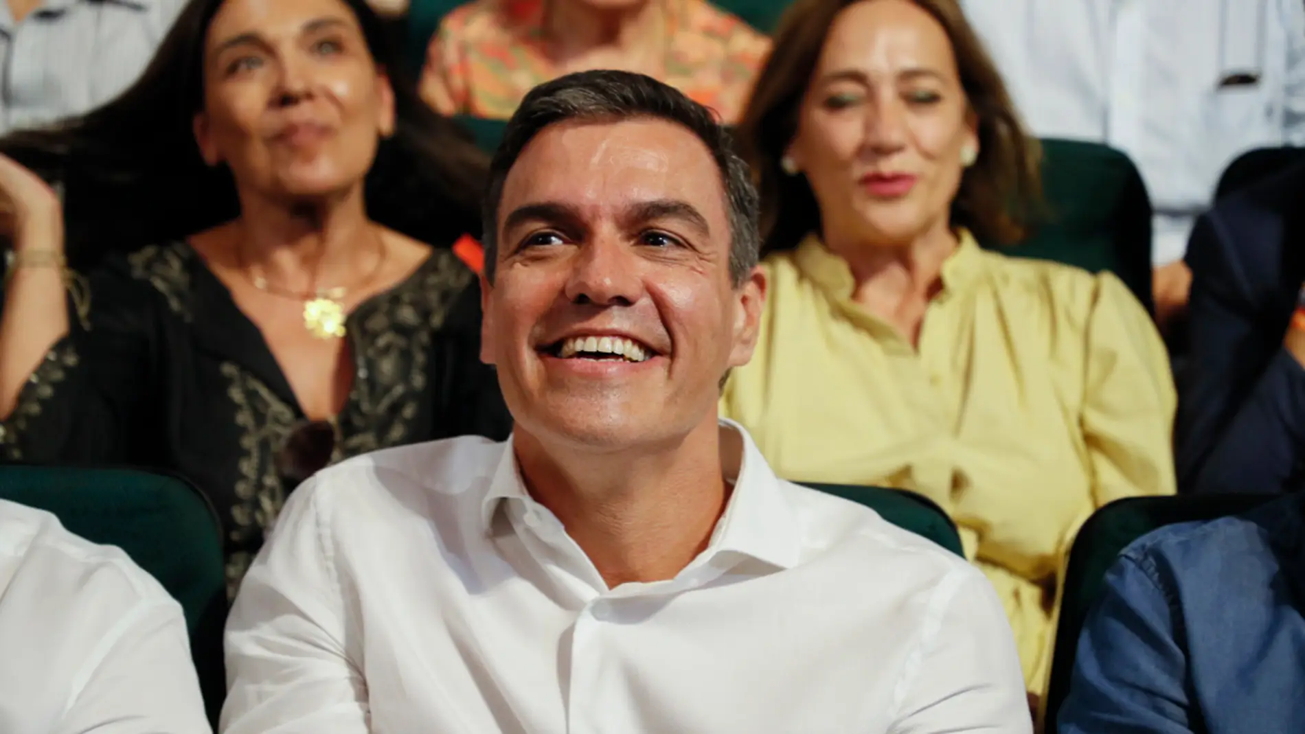 Pedro Sánchez durante un acto electoral del PSOE este jueves en Lugo/ EFE/ Eliseo Trigo