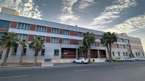 Edificio del Puesto de Inspección Fronteriza (PIF) del Puerto de Almería Onda Cero Almería