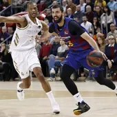 Nikola Mirotic durante un Clásico Nikola Mirotic durante un Clásico