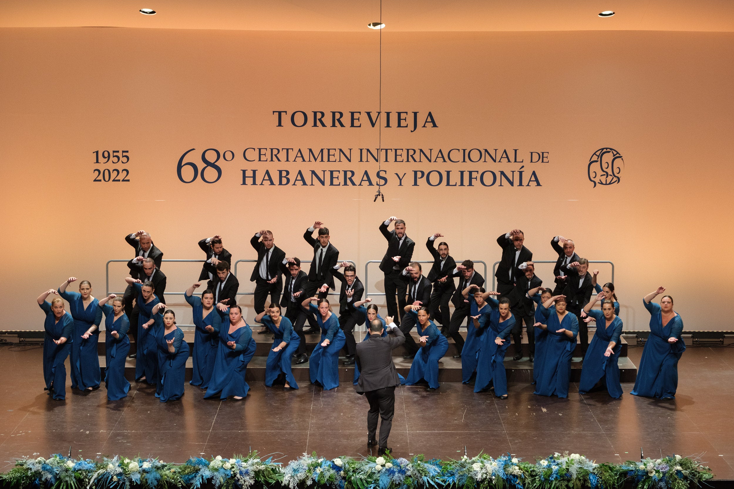 El Teatro Municipal de Torrevieja acoge a partir de esta noche el 69º Certamen de Habaneras El Teatro Municipal de Torrevieja acoge a partir de esta noche el 69º Certamen de Habaneras