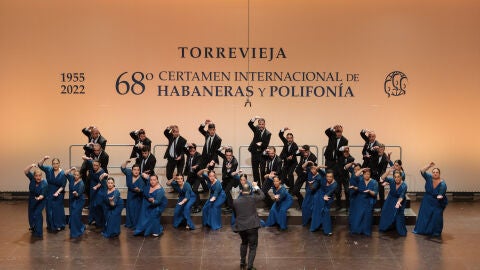 Un momento de la actuaci&oacute;n del Coro Gaos de A Coru&ntilde;a en la &uacute;ltima edici&oacute;n del certamen