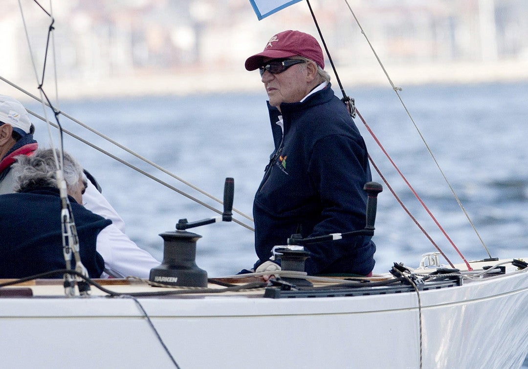 Nuevos audios íntimos del rey emérito... ¡con otra mujer! Nuevos audios íntimos del rey emérito... ¡con otra mujer!