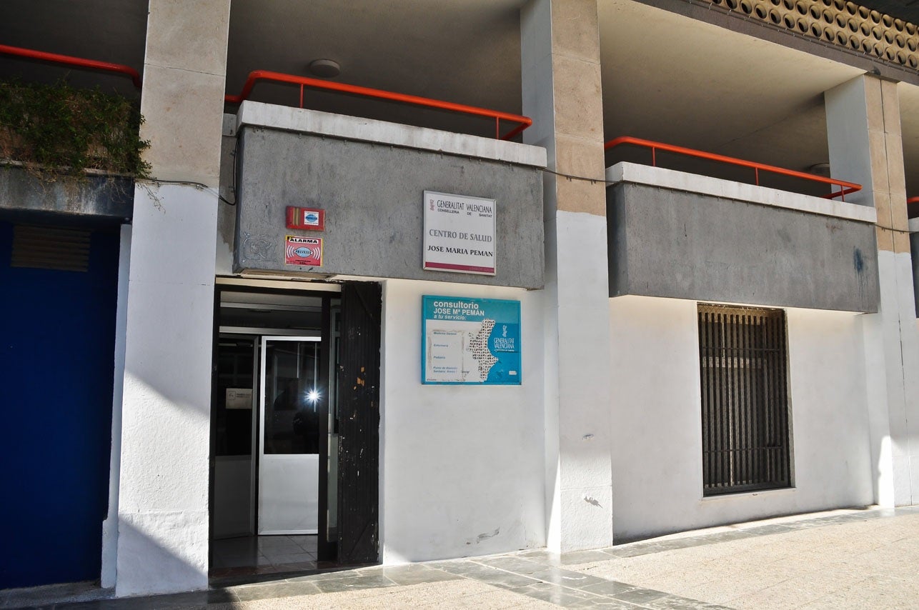 El consultorio 'Alberto García' de Elche cerrará durante el mes de agosto para realizar trabajos de adecuación y mejora de sus instalaciones El consultorio 'Alberto García' de Elche cerrará durante el mes de agosto para realizar trabajos de adecuación y mejora de sus instalaciones